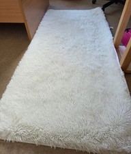 teppich weiß, klein, in gutes Zustand