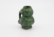 Männchen Gottheit Skulptur Jade Nephrit oder Malachit handgeschnitzte Steinfigur