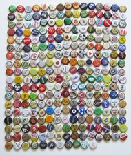 266 verschiedene Kronkorken, gebraucht, Gebrauchsspuren