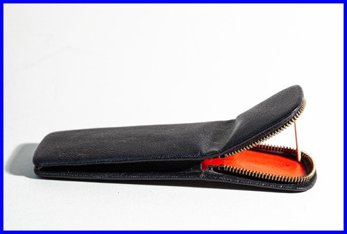 Perfektes 1960er schwarzes - perfektes,
