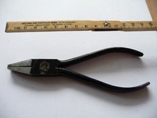 Flachzange kleines Werkzeug Motorrad Oldtimer Bordwerkzeug Bertool