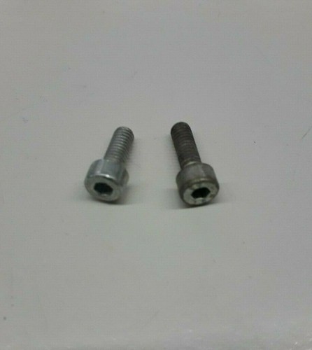 Schraubenset für