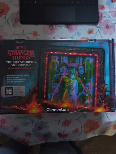 Stranger things metamorphic - stranger,