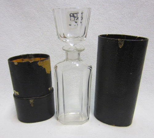 Glas flasche schnaps - -, schnaps-flasche