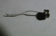 Fotowiderstand CL703 von 1 kOhm (hell) bis mind. 10 MOhm (dunkel)