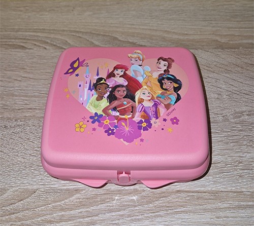 Tupperware sandwichbox disney - tupperware,, sandwichbox,disney