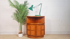 Nathan Parker Knoll Vintage