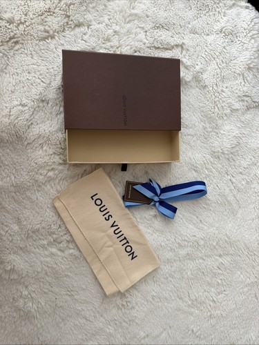 Authentic louis vuitton - louis,