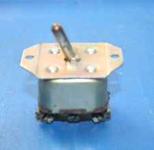 KFZ -DDR Kippschalter,  20 A / 40 V , Einbauschalter 3 Stellungen,  KfZ Oldtimer