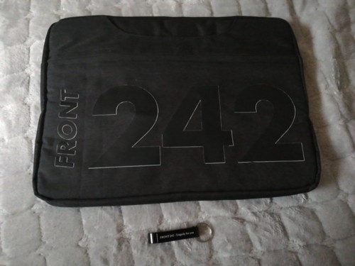 Front 242 laptop - 242,