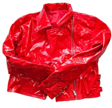 rote Lackjacke