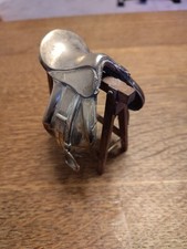 Saccheti 925 Sterling Silber Sattel auf Rosenholz Ständer 