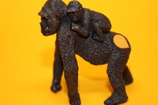 Vintage  Sammelfigur nr F Gorilla mit Baby