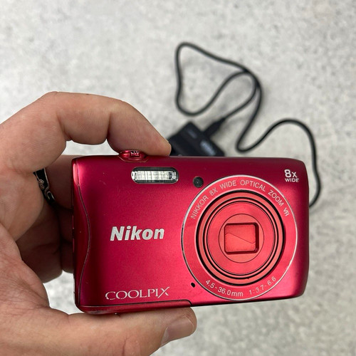 Nikon coolpix s3700 - nikon,