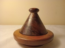 Handgedrechselter Holztopf mit