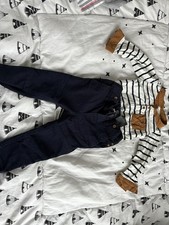 Babykleidung Kleiderpaket, Bodys, Hose, Jogginganzug, Größe 74/80, neuwertig 