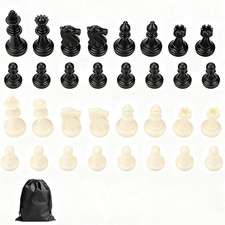 Schachfiguren ohne Brett, 32