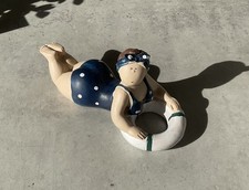 Deko Figur Statue Badenixe Mit