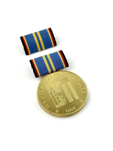 Ddr medaille langjährige - medaille,