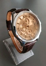 Herrenuhr GUESS Chronograph Lederarmband Uhren. 