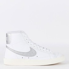 Nike Blazer MID 77 ESS Sneaker