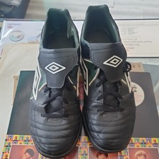 Umbro Speciali Cup TF schwarz
