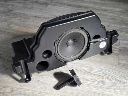 Audi avant subwoofer - a4, b9
