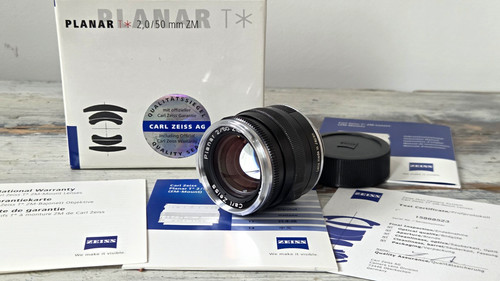 Carl zeiss planar 50 - carl,