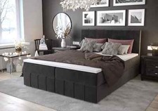 Boxspringbett mit Matratze und