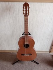 4/4 Spanische Konzert-Gitarre Antonio Ruben 1 + Gitarrenkoffer + Ständer + Saite