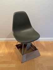 Vitra DSR Eames Plastic Side