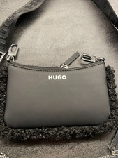 Hugo Boss schwarze Umhängetasche
