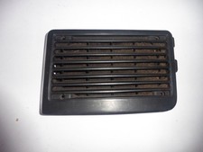 VW Polo 86c 1 OLDTIMER Abdeckung Lautsprecher Armaturenbrett Blende Oben Mitte *