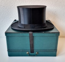 Toller, alter Zylinder Hut /