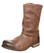 ° ROYAL REPUBLIQ °