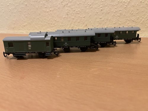 Personenwagen und - personenwagen,