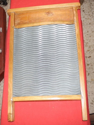 Waschbrett alt aus holz - aus,