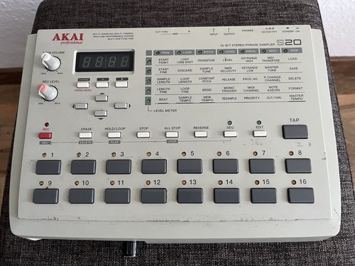 Akai sampler - s, 20