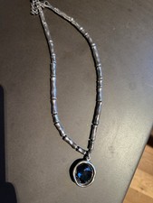 UNO de 50 Gota Fria Halskette