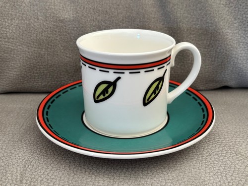 Kaffeetasse und untertasse - und,