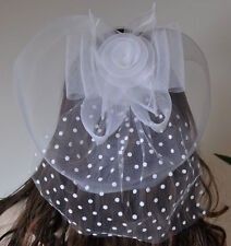 Fascinator Hochzeit Haarschmuck Braut Haarklammer EDEL Schleier Blume Braut