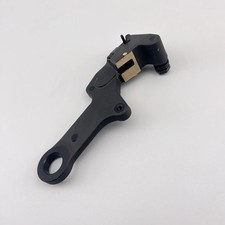 Harley Davidson Softail M8 Bremssattel Halterung Halter hinten