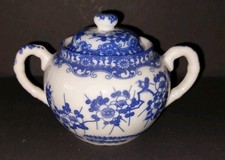 Japan Porzellan Weiß-Blau Zuckerdose Kirschblüte Sakura, Nippon Tokusei