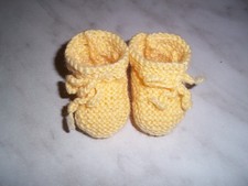 Handgestrickte  Puppenschuhe
