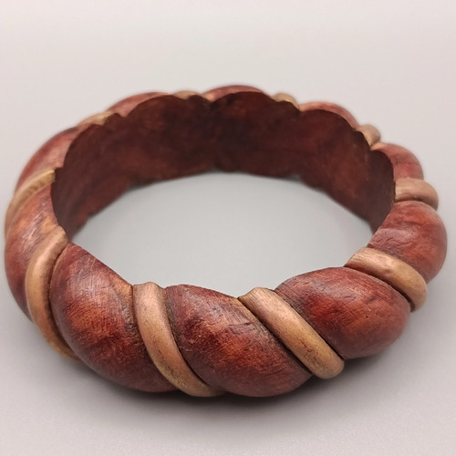 Eleganter holzarmreif - holzarmreif, –