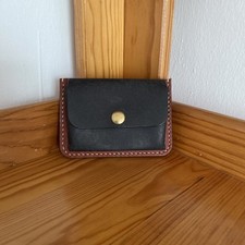 Kartenetui mit Münzfach /