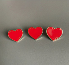 Rotes Herz Pin Anstecker