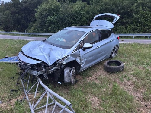 Unfall fahrzeug opel - opel, astra