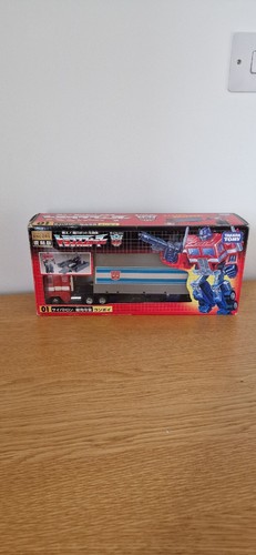 Takara tomy transformers - takara,