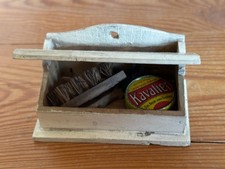 (RB)5025-6044, alter Schuhputz